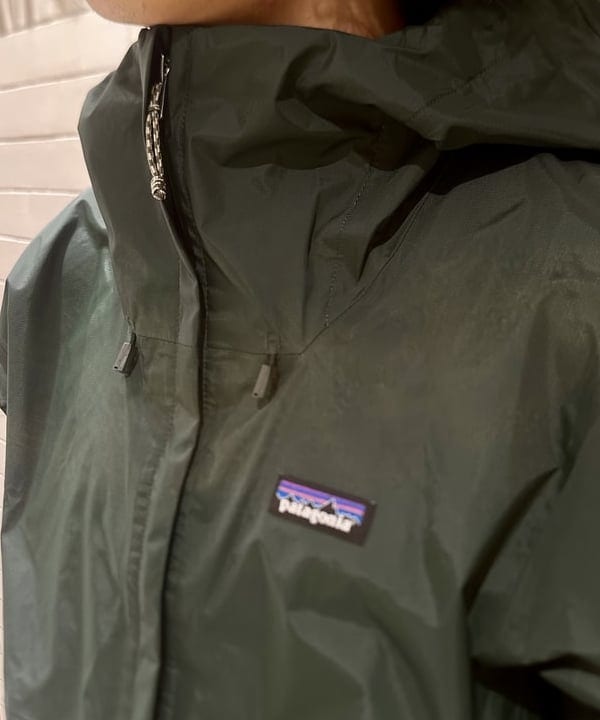 Kellyさんの「BEAMS WOMEN｜patagonia / Torrentshell 3L Jacket」を使ったコーディネート