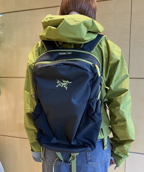 Hazukiさんの「BEAMS WOMEN｜デニム サイド スタッズ スカート」を使ったコーディネート