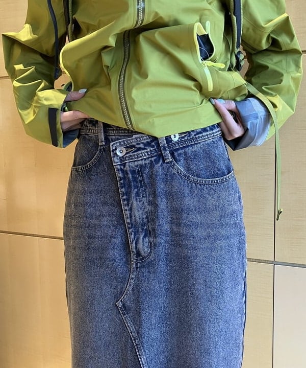 Hazukiさんの「BEAMS WOMEN｜デニム サイド スタッズ スカート」を使ったコーディネート