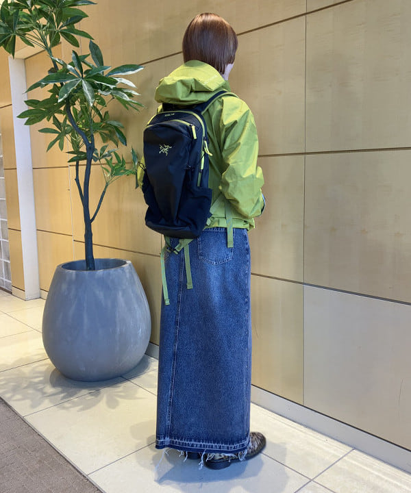 Hazukiさんの「BEAMS WOMEN｜デニム サイド スタッズ スカート」を使ったコーディネート