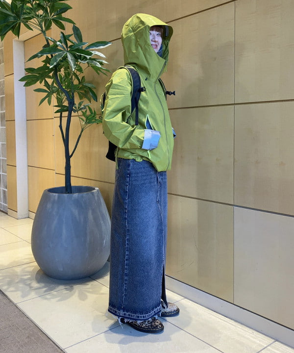 Hazukiさんの「BEAMS WOMEN｜デニム サイド スタッズ スカート」を使ったコーディネート