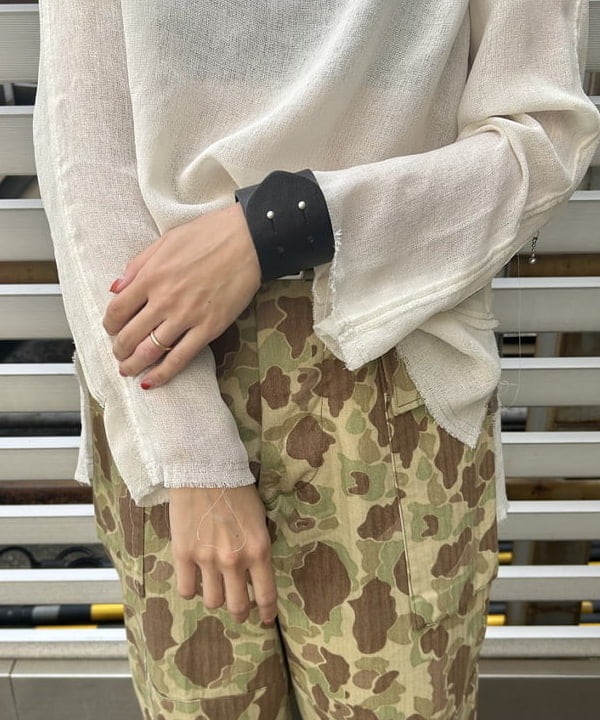 MATSUMOTO AMIさんの「BEAMS WOMEN｜maturely / メッシュ トップ ロングスリーブ」を使ったコーディネート
