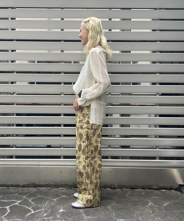 MATSUMOTO AMIさんの「BEAMS WOMEN｜maturely / メッシュ トップ ロングスリーブ」を使ったコーディネート