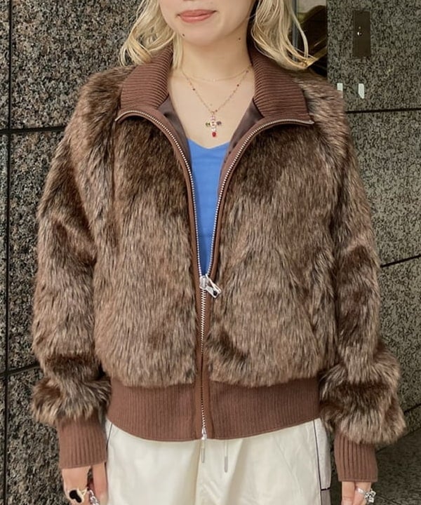 まゆちゃんさんの「BEAMS WOMEN｜【別注】PENNEY’S / ファー ジャケット」を使ったコーディネート