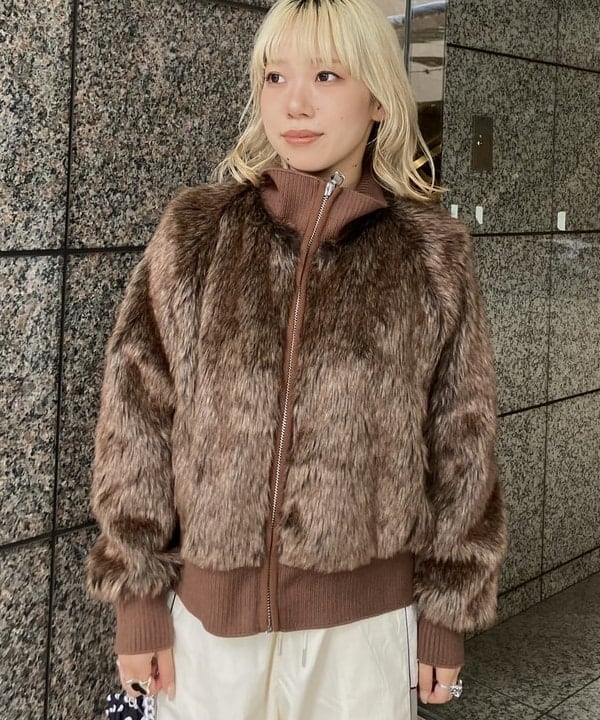 まゆちゃんさんの「BEAMS WOMEN｜【別注】PENNEY’S / ファー ジャケット」を使ったコーディネート