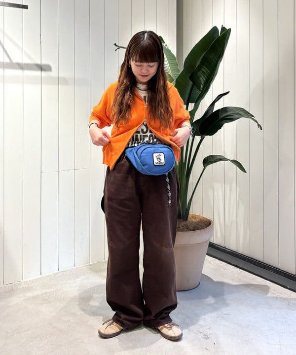 カスタニ モモノさんの「BEAMS WOMEN｜【別注】SCREEN STARS / フルジップ パーカー」を使ったコーディネート