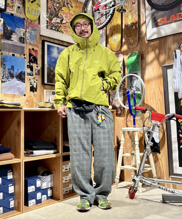 BAKU(東江 漠)さんの「BEAMS WOMEN｜【EXCLUSIVE】ARC&rsquo;TERYX / Beta SL Jacket M」を使ったコーディネート