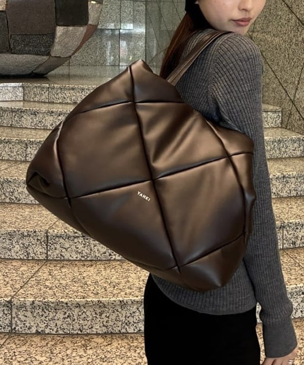 amiriさんの「BEAMS WOMEN｜【WEB限定】YAHKI / YH-747 TOTE BAG」を使ったコーディネート