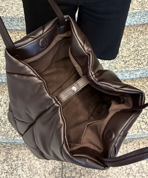 amiriさんの「BEAMS WOMEN｜【WEB限定】YAHKI / YH-747 TOTE BAG」を使ったコーディネート