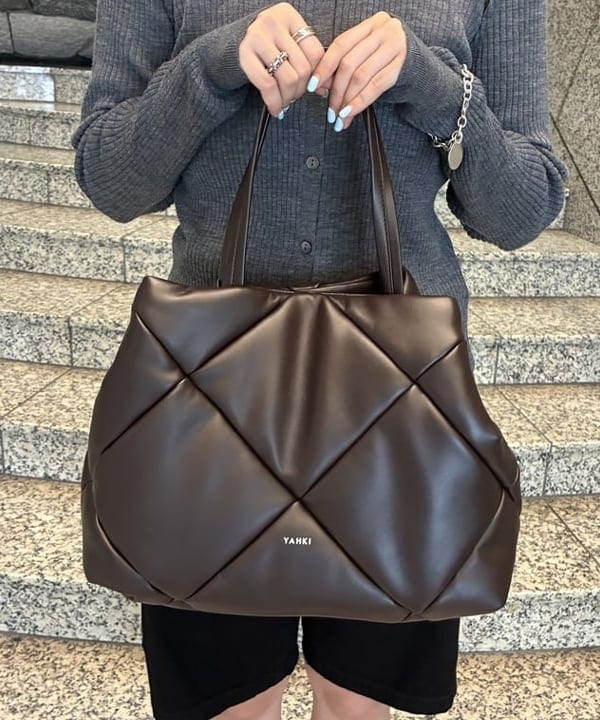 amiriさんの「BEAMS WOMEN｜【WEB限定】YAHKI / YH-747 TOTE BAG」を使ったコーディネート