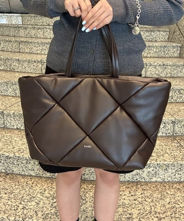 amiriさんの「BEAMS WOMEN｜【WEB限定】YAHKI / YH-747 TOTE BAG」を使ったコーディネート