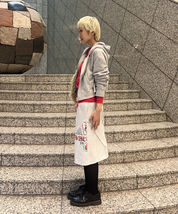 あさひさんの「BEAMS WOMEN｜【別注】athletic wear MASON / メッセージ ロングスリーブ Tシャツ」を使ったコーディネート