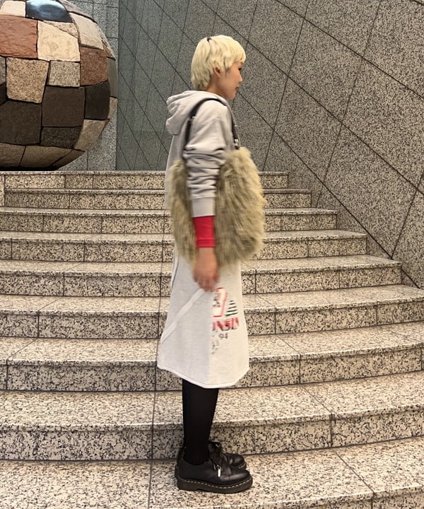 あさひさんの「BEAMS WOMEN｜【別注】athletic wear MASON / メッセージ ロングスリーブ Tシャツ」を使ったコーディネート