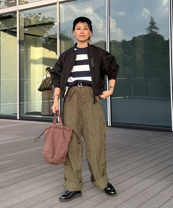 Heg.さんの「BEAMS WOMEN｜【別注】N,P,E / ペイシェントバッグ カラー デニム M」を使ったコーディネート