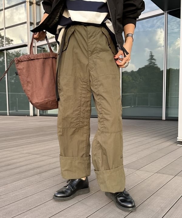 Heg.さんの「BEAMS WOMEN｜【別注】N,P,E / ペイシェントバッグ カラー デニム M」を使ったコーディネート