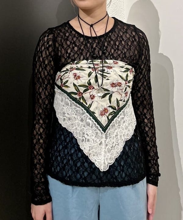 早川 萌子さんの「BEAMS WOMEN｜ストレッチレース クルーネック Tシャツ」を使ったコーディネート