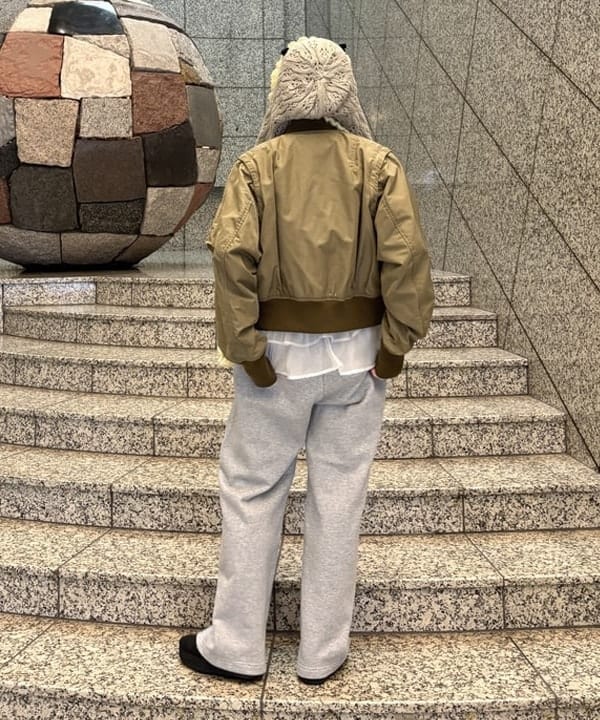 YABUさんの「BEAMS WOMEN｜デタッチ スリーブ ミリタリー ブルゾン」を使ったコーディネート