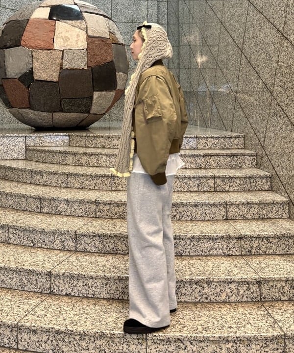 YABUさんの「BEAMS WOMEN｜デタッチ スリーブ ミリタリー ブルゾン」を使ったコーディネート