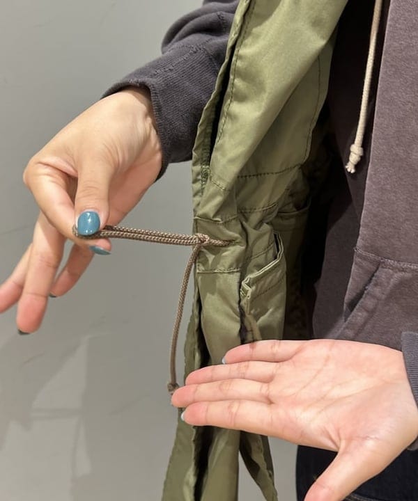 ばるたんさんの「BEAMS WOMEN｜【別注】WAREHOUSE & CO. / セコハン 後付け フーディー」を使ったコーディネート