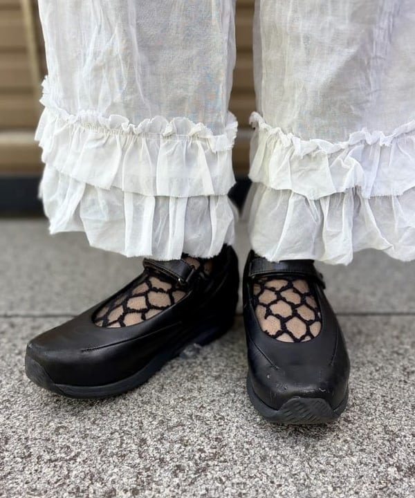 みりさんの「maturely / ワイヤー メッシュ シアー ハイソックス」を使ったコーディネート