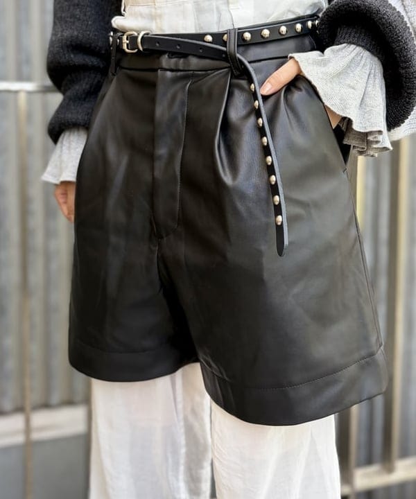 みりさんの「maturely / ワイヤー メッシュ シアー ハイソックス」を使ったコーディネート