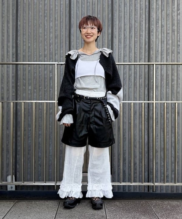 みりさんの「maturely / ワイヤー メッシュ シアー ハイソックス」を使ったコーディネート