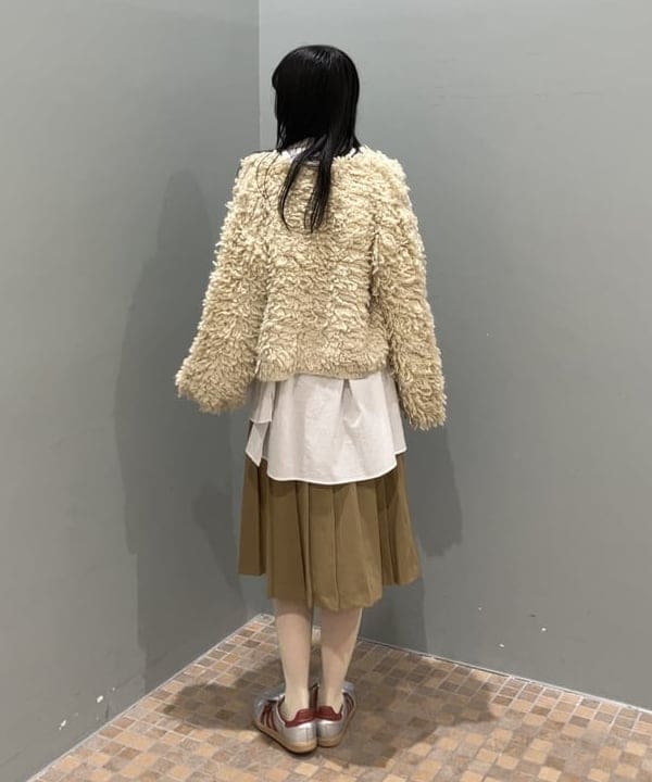 加歩さんの「BEAMS WOMEN｜ミックス ループ編み ニット ジャケット」を使ったコーディネート