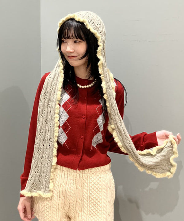 加歩さんの「BEAMS WOMEN｜アーガイル クルーネック カーディガン」を使ったコーディネート