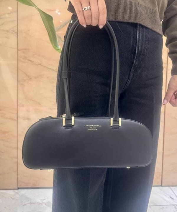 小笠原 楓さんの「BEAMS WOMEN｜TAN / テンセルウール ロングスリーブ Tシャツ」を使ったコーディネート