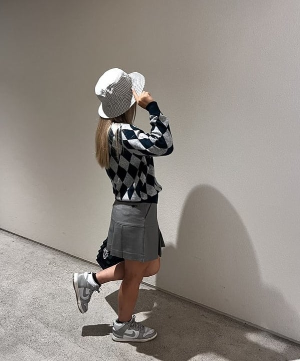 美品☆ビームスゴルフ　ハイブリッドダウン　ニット　カモフラ柄　2way 近年 ビームス ゴルフ 京都髙島屋S.C.店（1126066） スタイリング