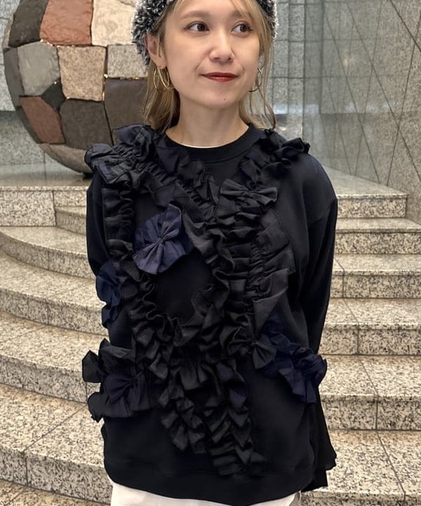 YABUさんの「BEAMS WOMEN｜【別注】TORI-TO / リボン スウェット シャツ」を使ったコーディネート