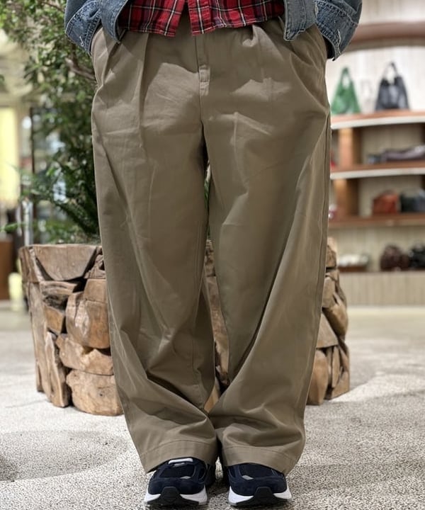 NADEL ナデールさんの「BEAMS WOMEN｜ニュー ワイドチノ パンツ」を使ったコーディネート