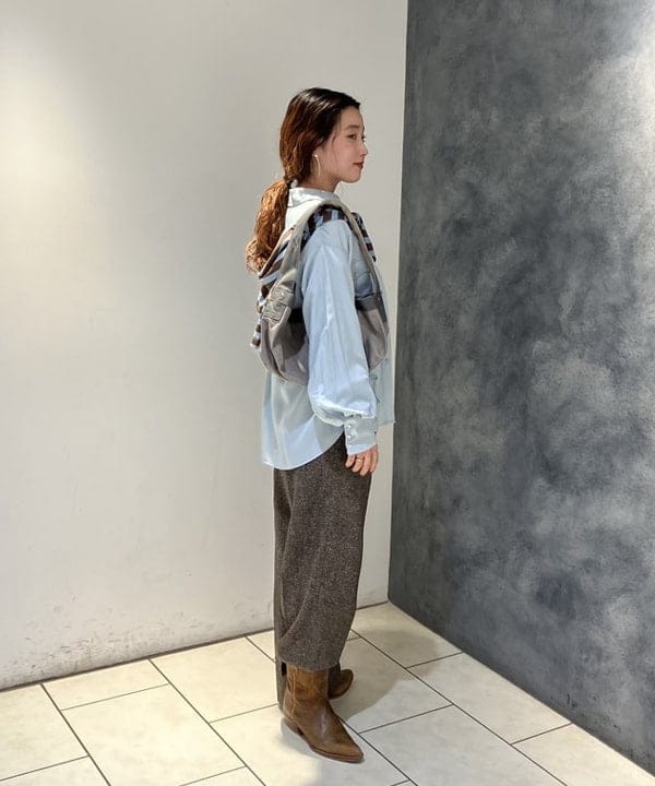 モモさんの「BEAMS WOMEN｜サテン ウエスタン シャツ」を使ったコーディネート