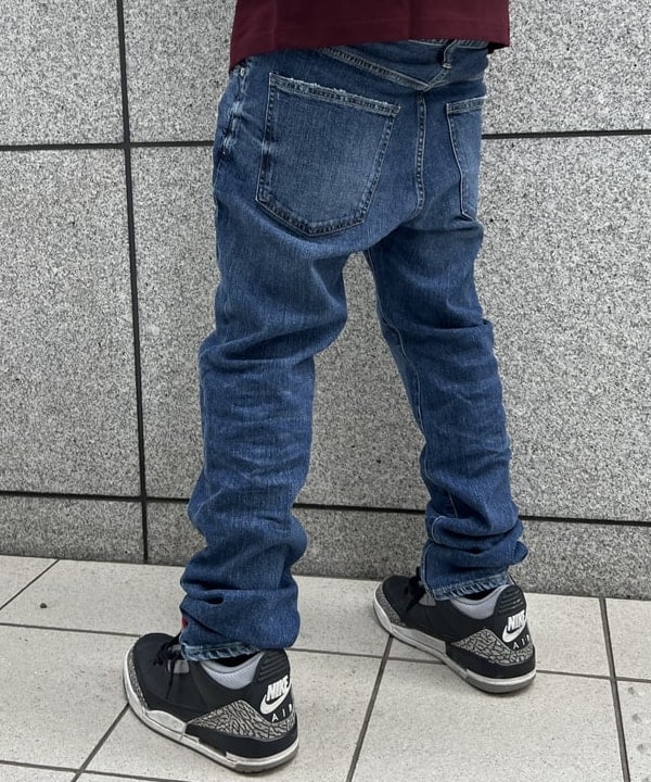 ムファサさんの「BEAMS WOMEN｜【別注】RED CARD TOKYO / Rhythm Zip 25FW」を使ったコーディネート