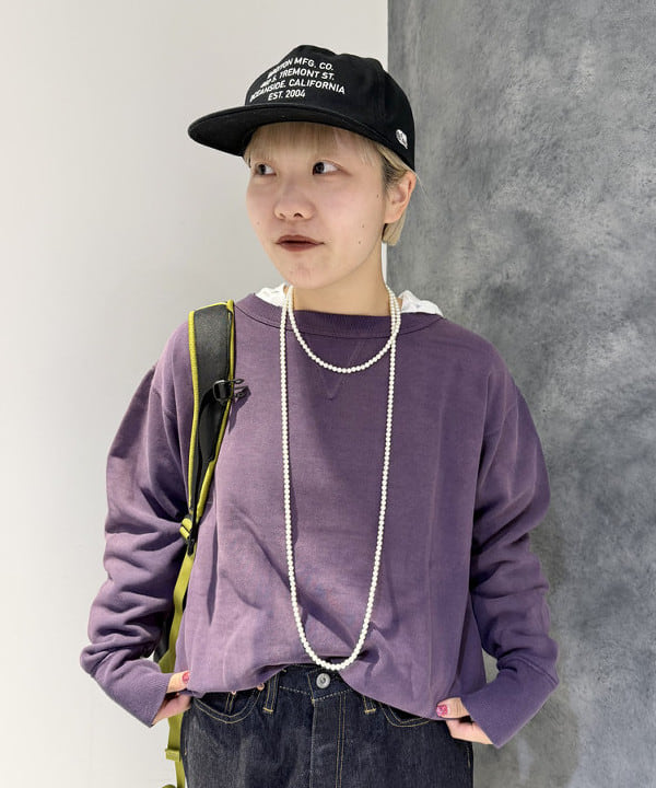 yokoyama shionさんの「BEAMS WOMEN｜【別注】 WAREHOUSE & CO. / ステンシル13 前V スウェット」を使ったコーディネート