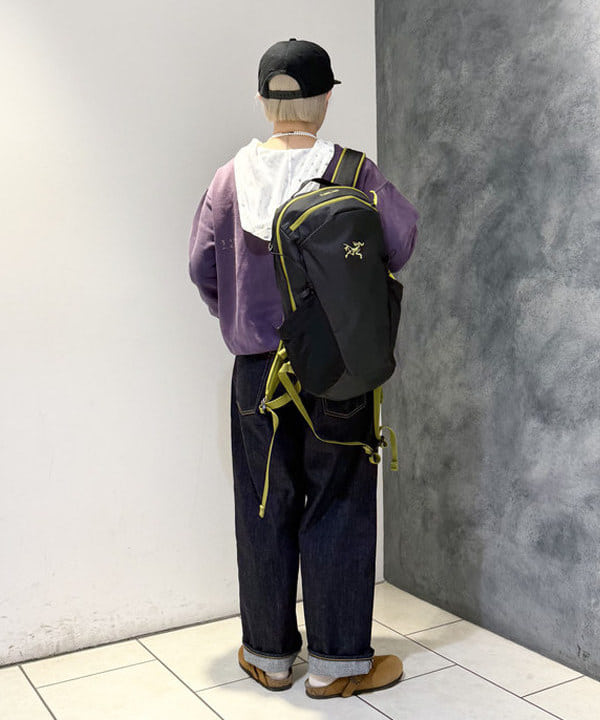 yokoyama shionさんの「BEAMS WOMEN｜【別注】 WAREHOUSE & CO. / ステンシル13 前V スウェット」を使ったコーディネート