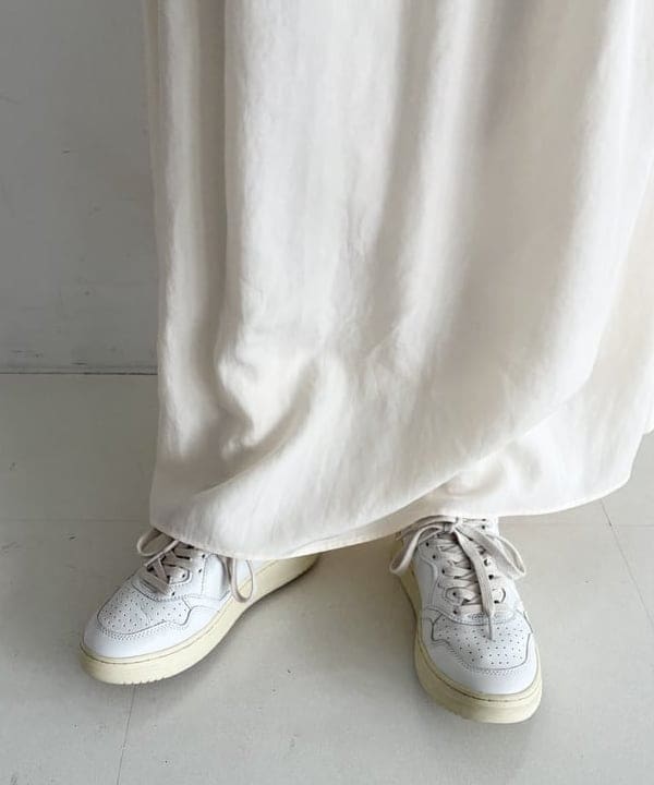 中丸　栞さんの「BEAMS WOMEN｜PUNTI. / PORTRAIT ショルダーバッグ」を使ったコーディネート