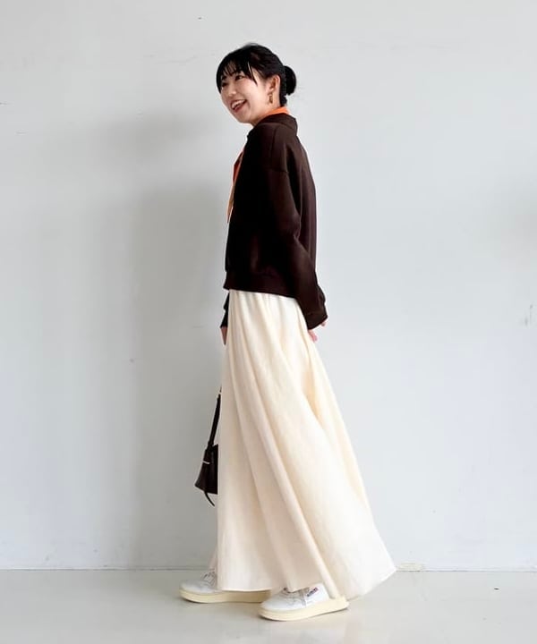 中丸　栞さんの「BEAMS WOMEN｜PUNTI. / PORTRAIT ショルダーバッグ」を使ったコーディネート