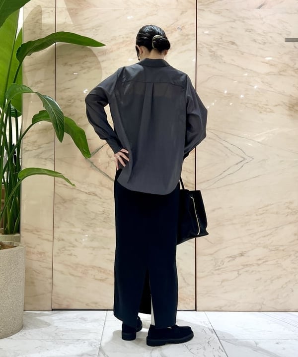 中丸　栞さんの「BEAMS WOMEN｜MARY AL TERNA / RIKYU トートバッグ」を使ったコーディネート