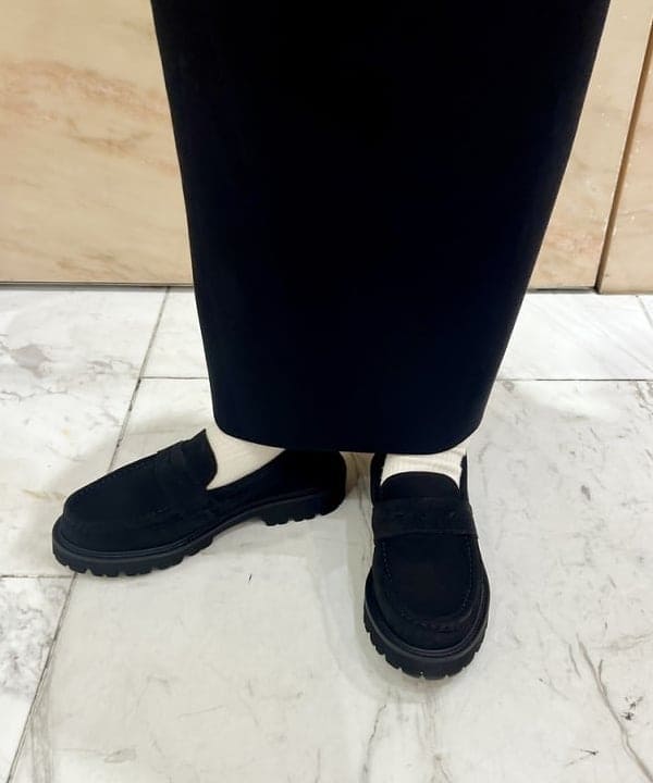 中丸　栞さんの「BEAMS WOMEN｜MARY AL TERNA / RIKYU トートバッグ」を使ったコーディネート