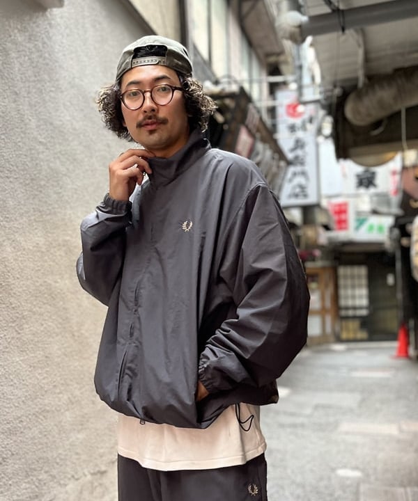 BAKU(東江 漠)さんの「BEAMS WOMEN｜【別注】FRED PERRY / SHELL JACKET」を使ったコーディネート