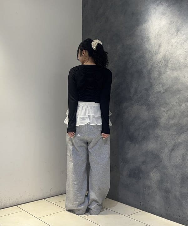 星野 真依さんの「BEAMS WOMEN｜リブ シャーリング カーディガン」を使ったコーディネート