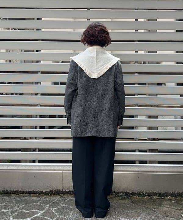 まつむさんの「BEAMS WOMEN｜ツイード スリーボタン ビッグジャケット」を使ったコーディネート