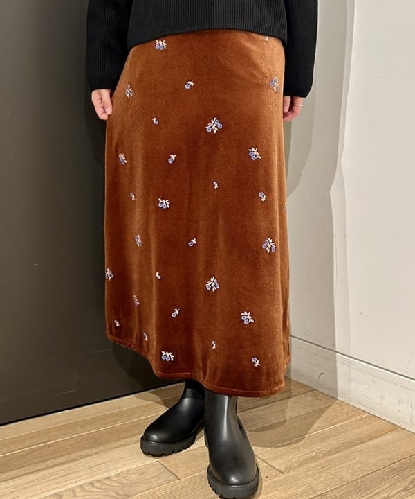 早川 萌子さんの「BEAMS WOMEN｜BATONER / ウール リブ ハーフジップ ニット」を使ったコーディネート