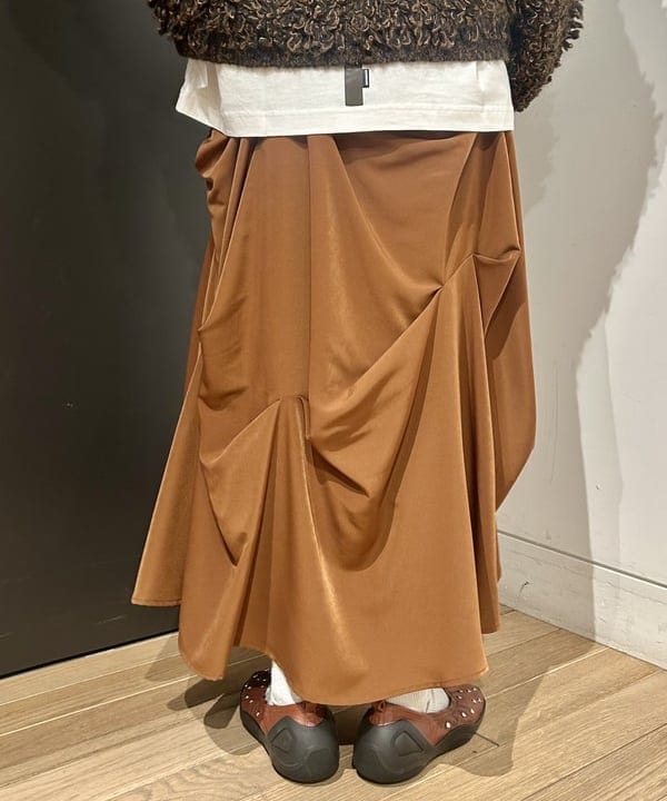 早川 萌子さんの「BEAMS WOMEN｜ミックス ループ編み ニット ジャケット」を使ったコーディネート