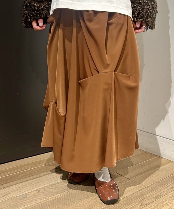 早川 萌子さんの「BEAMS WOMEN｜ミックス ループ編み ニット ジャケット」を使ったコーディネート