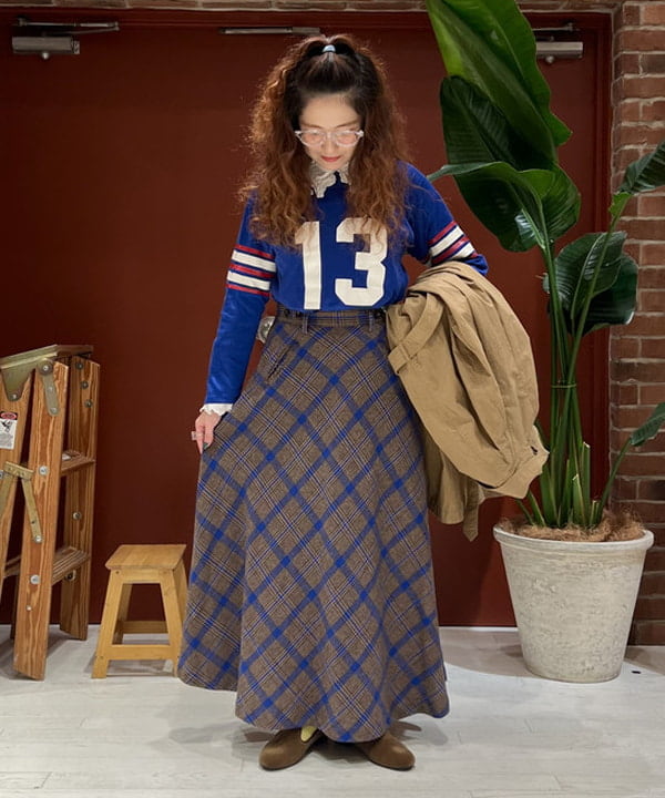 エノモト アミさんの「BEAMS WOMEN｜コットン ナイロン ミリタリー ステンカラー コート」を使ったコーディネート