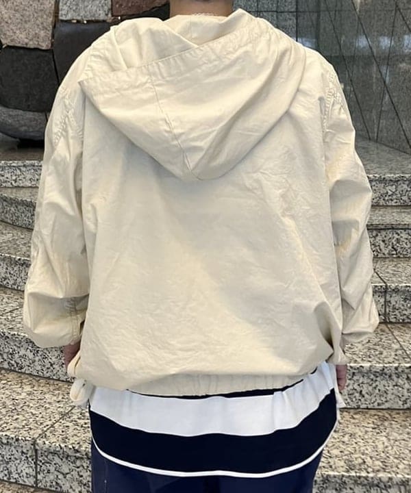 赤羽 花さんの「BEAMS WOMEN｜サイドボタン アノラック」を使ったコーディネート