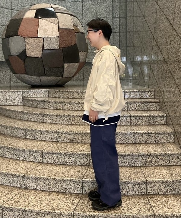 赤羽 花さんの「BEAMS WOMEN｜サイドボタン アノラック」を使ったコーディネート