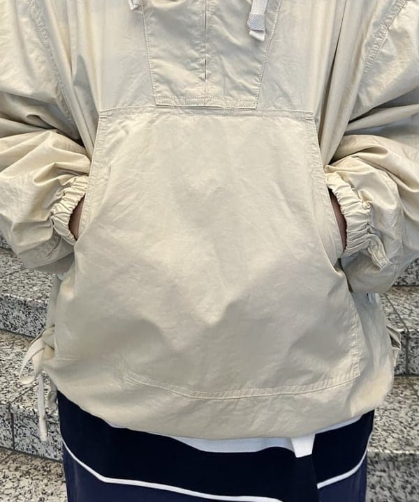 赤羽 花さんの「BEAMS WOMEN｜サイドボタン アノラック」を使ったコーディネート